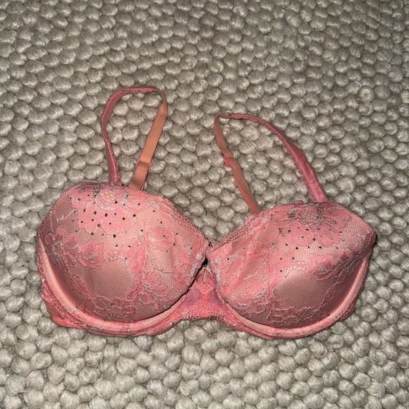 PINK Victoria's Secret Coral and Red Lace Bras - Picture 7 of 10